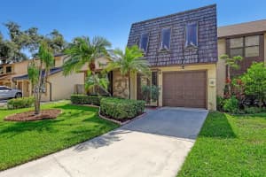 1021 Raintree Drive, Palm Beach Gardens, FL 33410 Sold 10/03/24