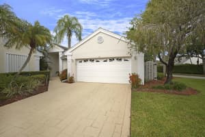 52 Admirals Court, Palm Beach Gardens, FL 33418 Sold 11/15/24