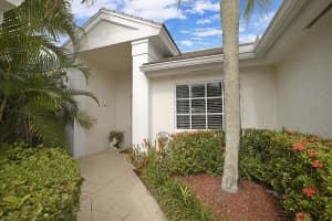 52 Admirals Court, Palm Beach Gardens, FL 33418 Sold 11/15/24
