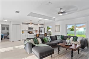 8156 103rd Avenue, Vero Beach, FL 32967 Sold 11/04/24