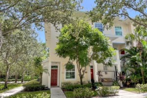 245 Murcia Drive 201, Jupiter, FL 33458 Sold 02/04/25