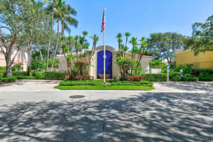 59 Live Oak Circle, Tequesta, FL 33469 Sold 10/15/24