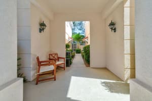 59 Live Oak Circle, Tequesta, FL 33469 Sold 10/15/24