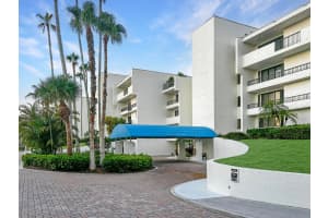 2818 SE Dune Drive 2307, Stuart, FL 34996 Sold 01/29/25