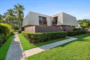 5109 51st Way Way, West Palm Beach, FL 33409 Sold 10/31/24