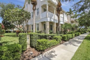 116 W Thatch Palm Circle, Jupiter, FL 33458 Sold 11/20/24