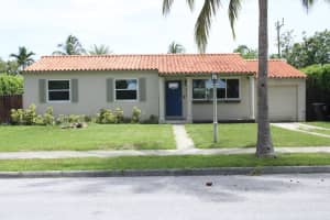 372 Macy Street, West Palm Beach, FL 33405 Sold 11/15/24