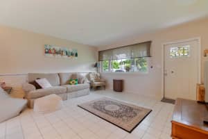 372 Macy Street, West Palm Beach, FL 33405 Sold 11/15/24