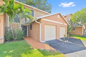317 NW 103rd Terrace, Pembroke Pines, FL 33026 Sold 11/18/24