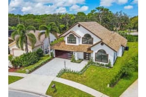 12884 Calais Circle, Palm Beach Gardens, FL 33410 Sold 10/02/24