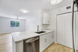 MLS# R11013213, Boynton Beach, Florida 33437