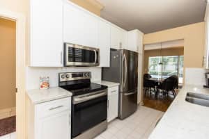 8545 Wakefield Drive, Palm Beach Gardens, FL 33410 Sold 09/25/24