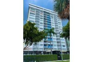 1420 Brickell Bay Drive 1206d, Miami, FL 33131 Sold 11/07/24