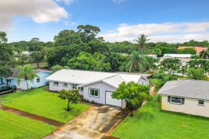 502 Circle Circle E, Jupiter, FL 33458 Sold 10/17/24