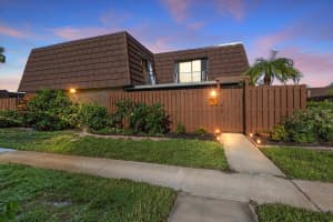 5662 SE Riverboat Drive, Stuart, FL 34997 Sold 10/16/24