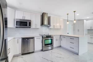 1001 Pine Tree Drive, Lantana, FL 33462 Sold 05/15/25
