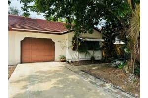 413 NE 38th Street, Boca Raton, FL 33431 Sold 11/15/24