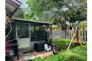 413 NE 38th Street, Boca Raton, FL 33431 Sold 11/15/24