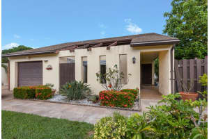 6773 Dupere Lane, Lake Worth, FL 33467 Sold 11/26/24