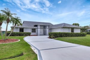 1902 SE Gaskins Circle, Port Saint Lucie, FL 34952 Sold 10/02/24