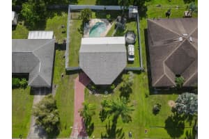 325 NW Curry Street, Port Saint Lucie, FL 34983 Sold 11/27/24