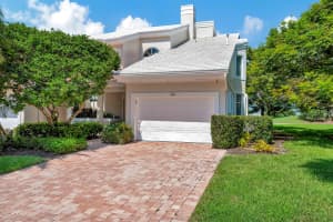 1104 Captains Way, Jupiter, FL 33477 Sold 10/15/24