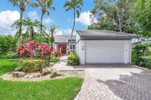 29 Villa Lane, Boynton Beach, FL 33436 Sold 10/18/24