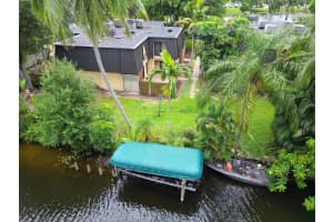 2438 Waterside Dr Drive, Lake Worth, FL 33461 Sold 10/04/24