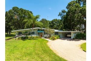 746 36th Avenue, Vero Beach, FL 32968 Sold 10/23/24