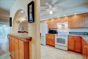2002 S Federal Highway H204, Boynton Beach, FL 33435 Sold 03/21/25