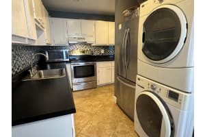 1521 NW 18th Avenue 202, Delray Beach, FL 33445 Sold 11/15/24