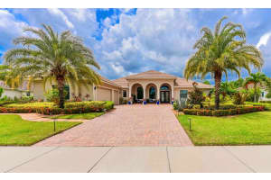 3200 SW English Garden Drive, Palm City, FL 34990 Sold 11/15/24