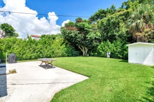 309 Edgewood Drive, West Palm Beach, FL 33405 Sold 01/16/25