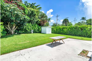 309 Edgewood Drive, West Palm Beach, FL 33405 Sold 01/16/25