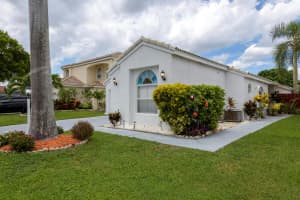 215 Wedgewood Circle, Greenacres, FL 33463 Sold 10/24/24