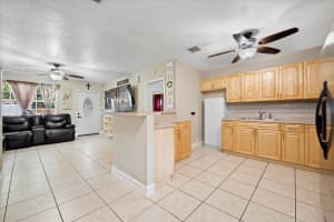 943 Charles Street, West Palm Beach, FL 33401 Sold 10/28/24