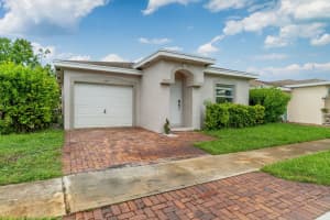 MLS# R11014366, Boynton Beach, Florida 33435