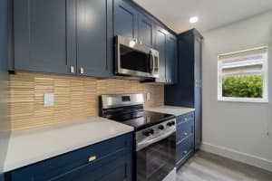 559 E Ridge Circle S, Boynton Beach, FL 33435 Sold 01/07/25