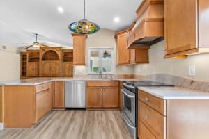 1091 Roble Way, Palm Beach Gardens, FL 33410 Sold 02/11/25