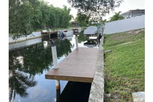 6869 Bayshore Drive, Lake Worth, FL 33462 Sold 09/24/24