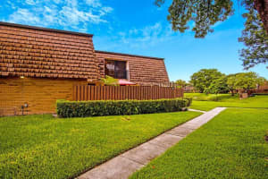 2813 28th Lane, Greenacres, FL 33463 Sold 12/18/24