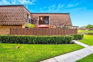2813 28th Lane, Greenacres, FL 33463 Sold 12/18/24