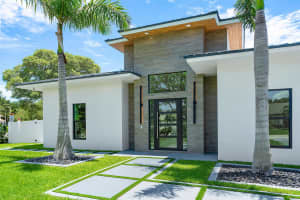 2 NW 24th Court, Delray Beach, FL 33444 Sold 09/20/24