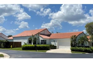 2670 Mikasa Drive, Palm Beach Gardens, FL 33410 Sold 03/20/25