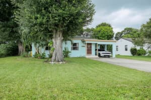 1103 Beach Court, Fort Pierce, FL 34950 Sold 12/20/24
