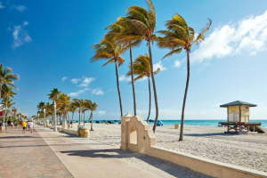 777 N Ocean Drive N424, Hollywood, FL 33019 Sold 10/04/24