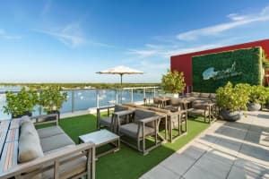 777 N Ocean Drive N424, Hollywood, FL 33019 Sold 10/04/24