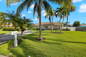 9179 Lantern Drive, Lake Worth, FL 33467 Sold 11/14/24