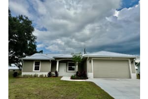 528 SE 35th Terrace, Okeechobee, FL 34974 Sold 01/17/25