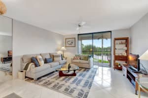 5370 Las Verdes Circle 312, Delray Beach, FL 33484 Sold 10/29/24